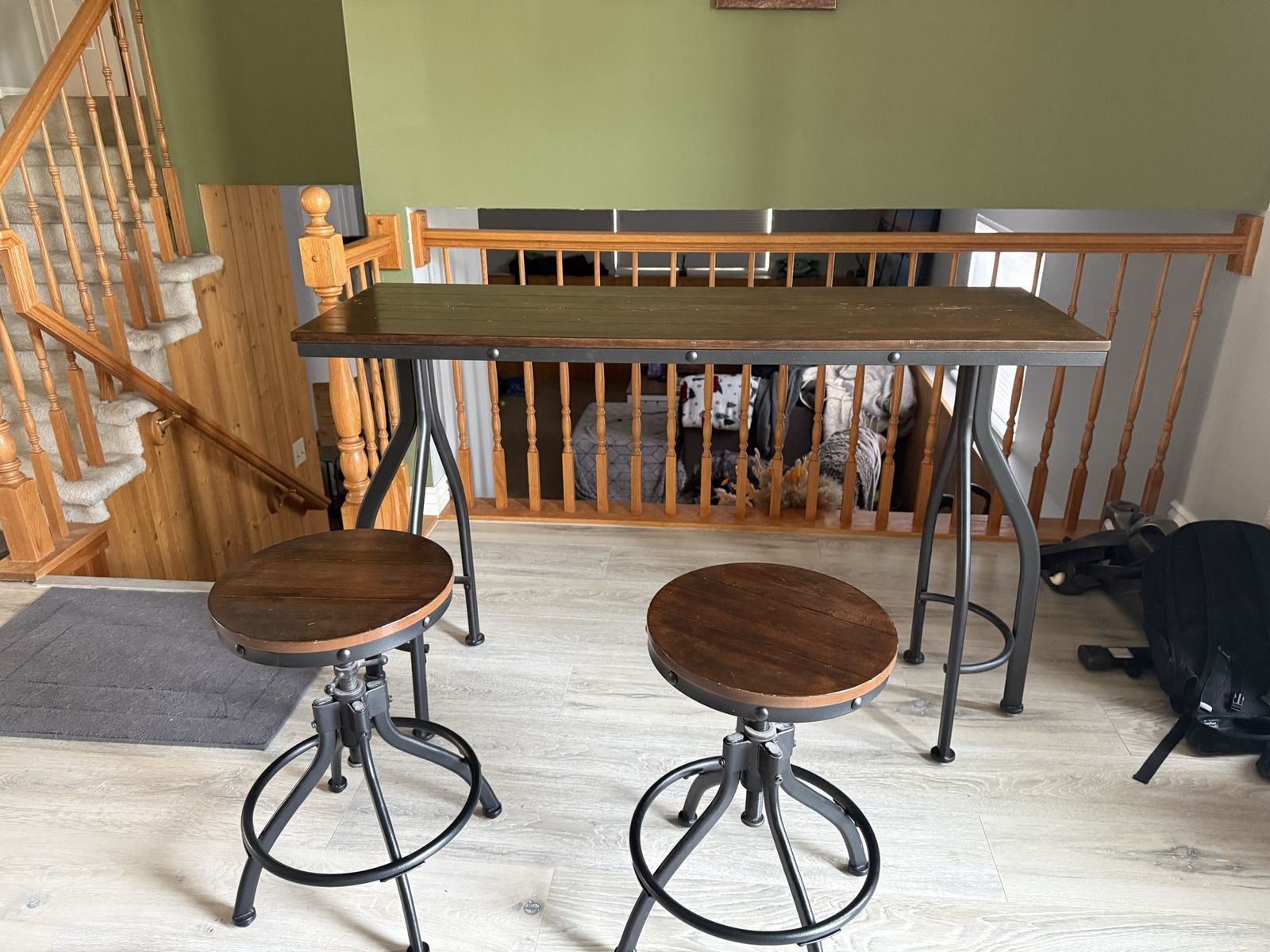 Rustic Bar Table And Stools