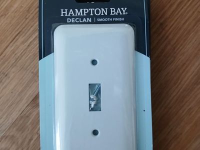 NEW Lot of 4 Hampton Bay Declan 1-Gang Toggle Steel Wall Plates - Smooth White