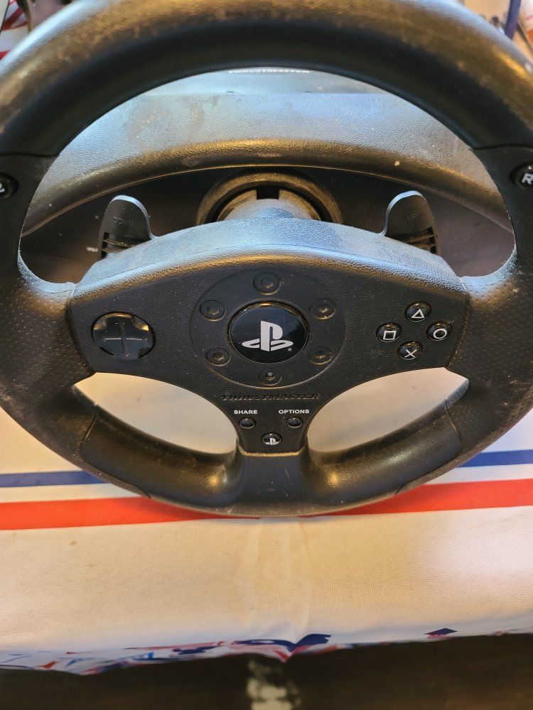 Main image 3
