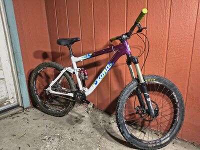 Kona Bass singlespeed freeride/slopestyle bike 2008/09