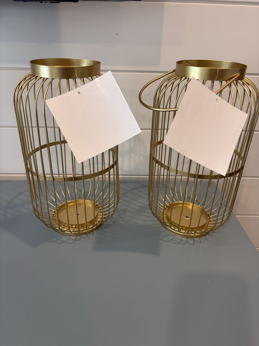 Cute pair of gold lanterns see description