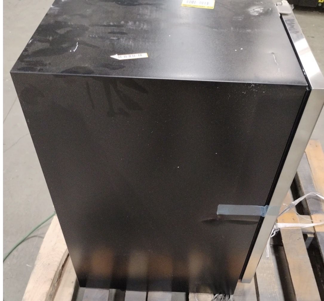 Main image 10