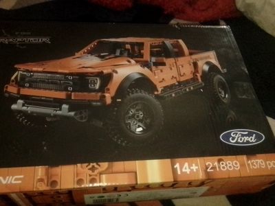 Ford F-150 Raptor Truck Model Set 1379 pcs