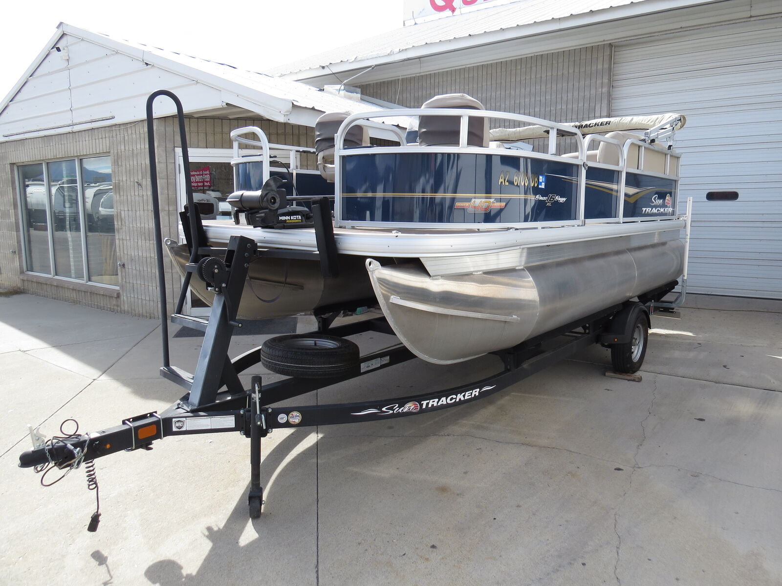 2023 Sun Tracker Bass Buggy 16 XL