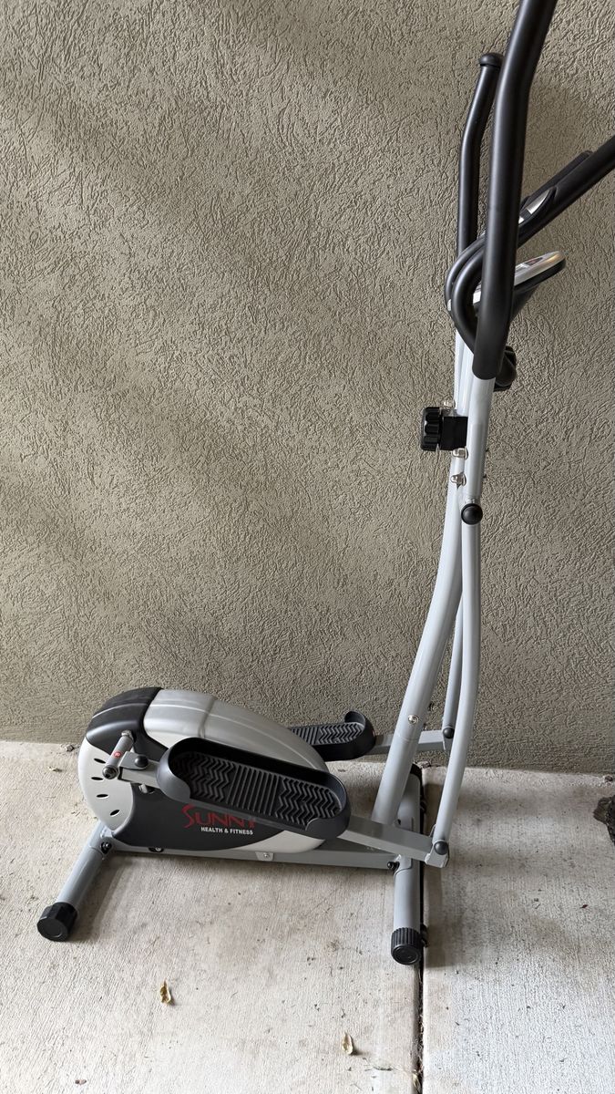 Sunny Health & Fitness Elliptical