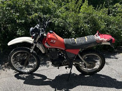 1982 Yamaha xt 550