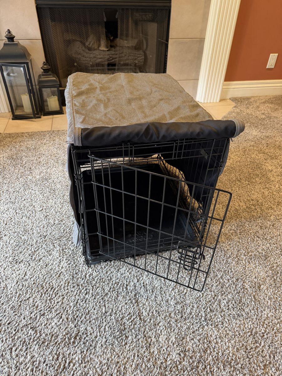 Crate and cover for small dog or puppy