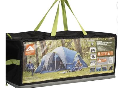 10-person camping tent