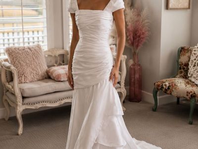 Womens Size 6 Demetrius Wedding Dress