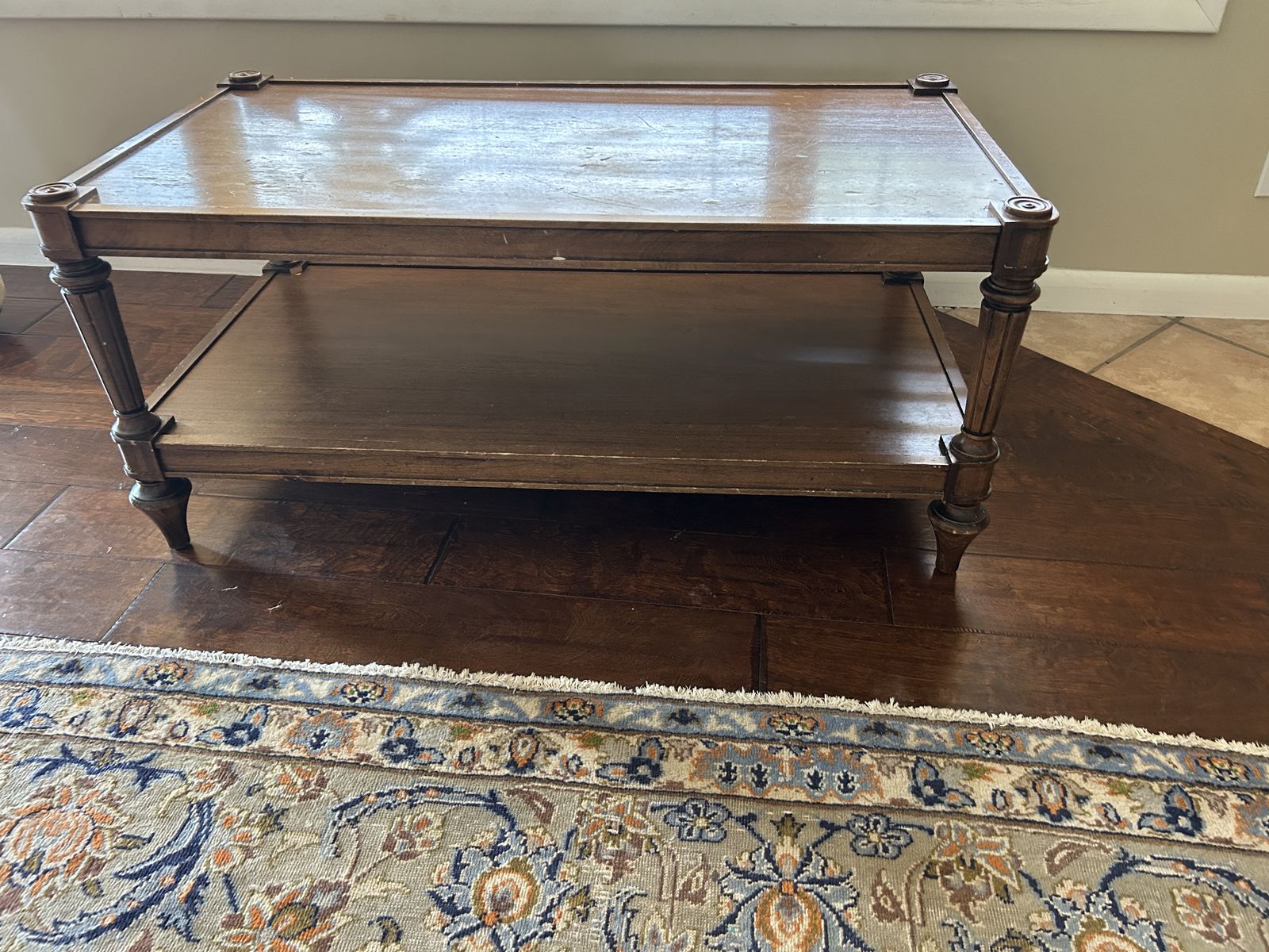 Dark Wood Rectangular Coffee Table with Turned Legs & Lower Shelf, Traditional Style