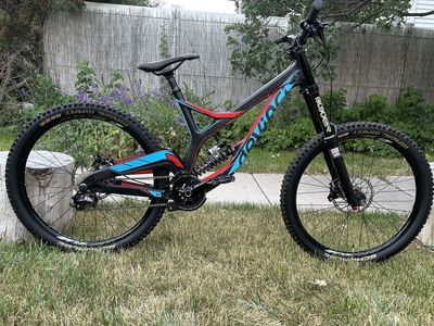 Devinci Wilson SL Carbon Downhill Mountain Bike - Medium, 27.5" Wheels, RockShox, Boxxer, SRAM