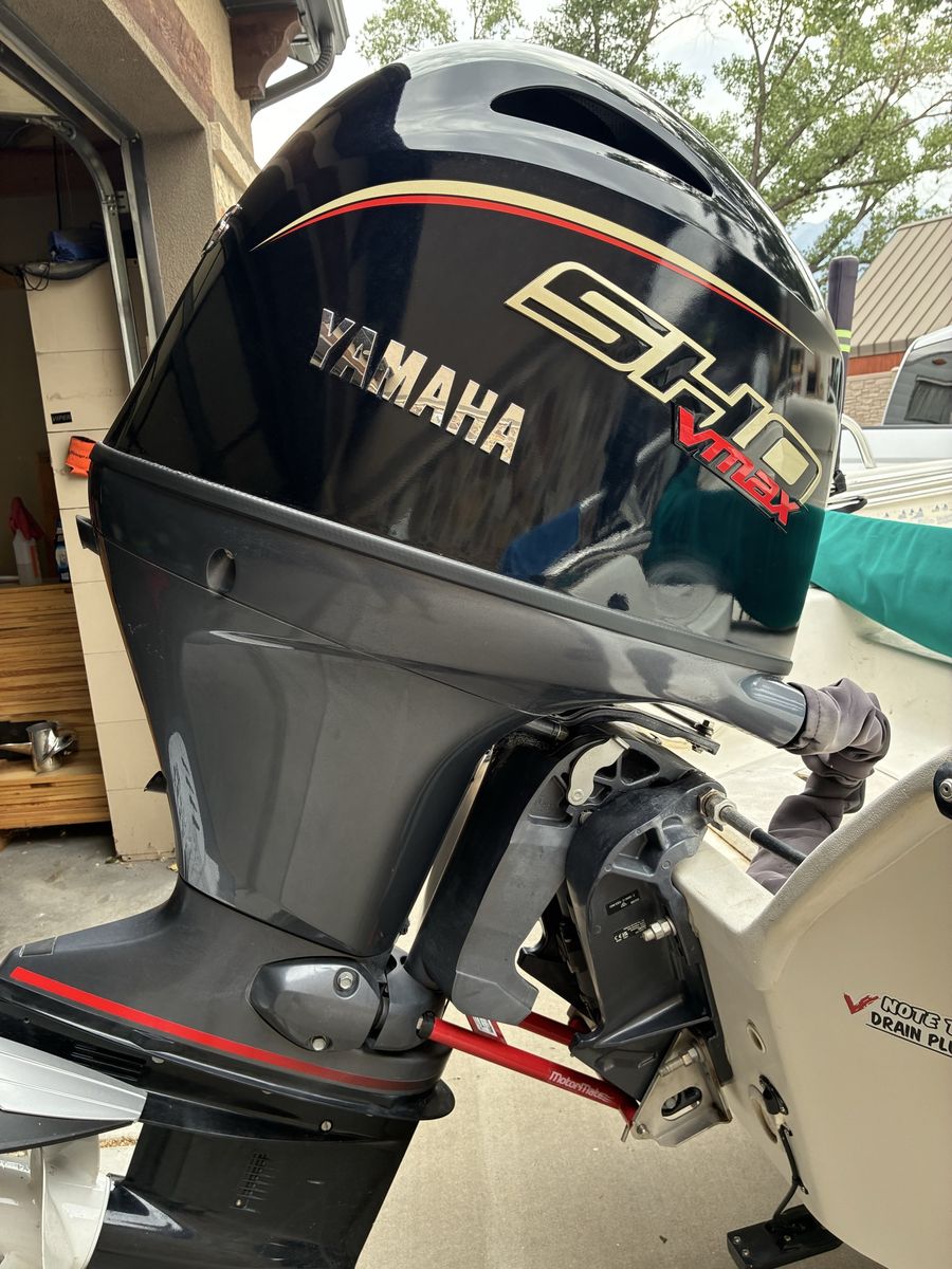 Center Console with Yamaha 115 V MAX SHO Outboard and  Aluminum Trailer
