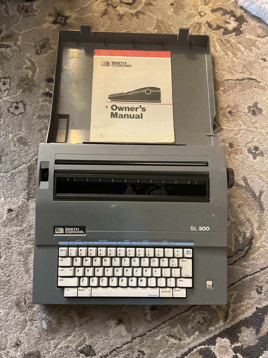 Vintage Smith Corona SL 500 Electronic Typewriter with Owner's Manual and Ribbons
