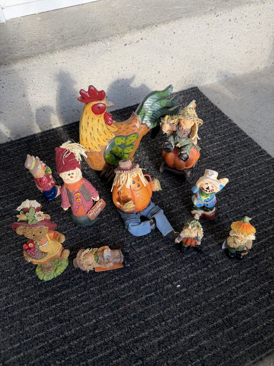 Lot of Assorted Fall and Autumn Harvest Figurines Scarecrow Rooster