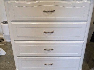 White Dresser - 4 drawers girls