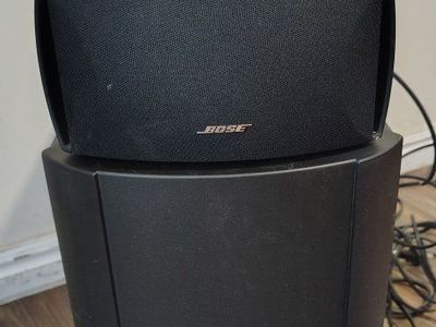 Bose CineMate Series II Digital Home Theater Speaker System Acoustimass Module & 2 Speakers