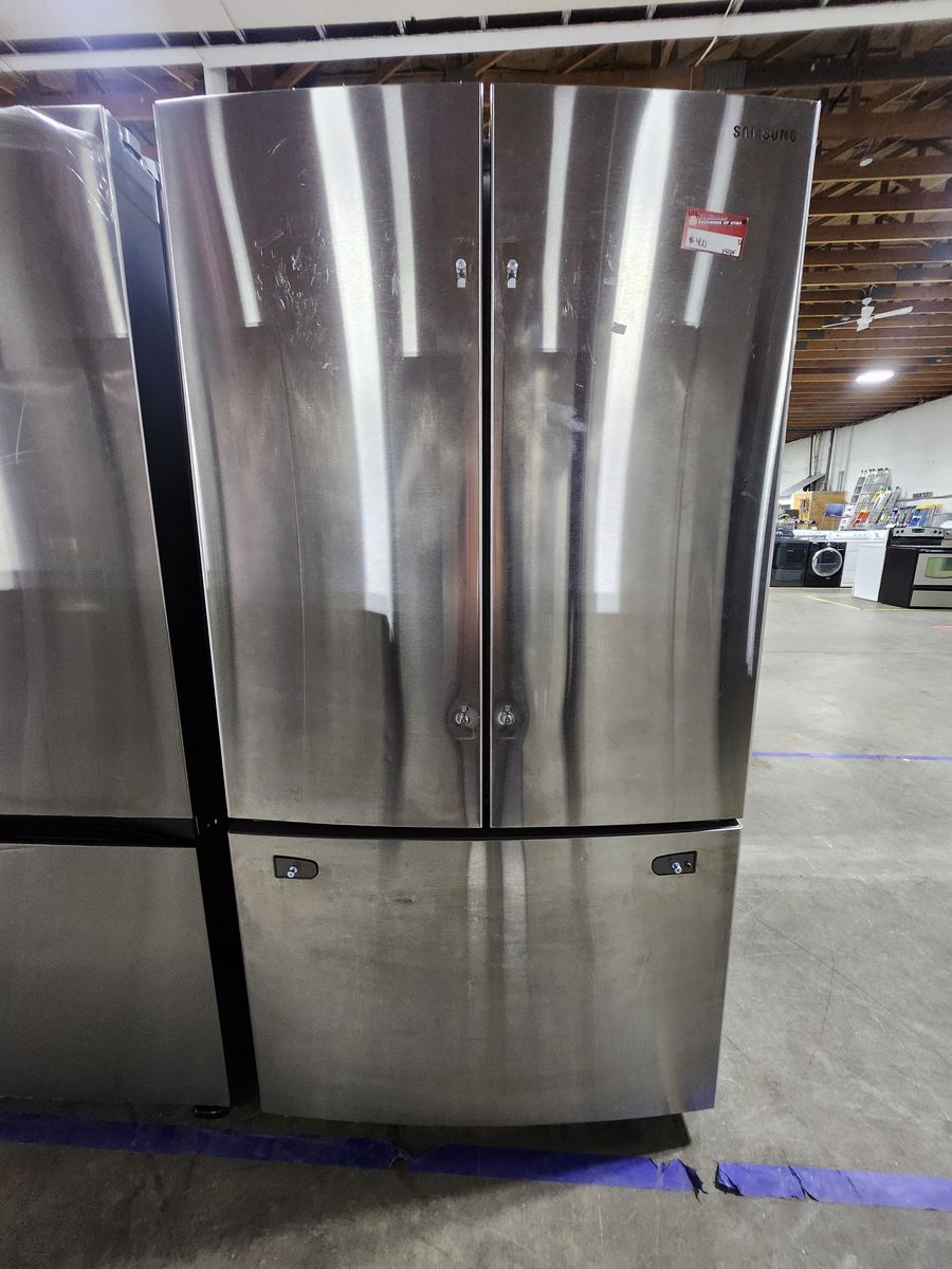 Samsung Stainless Steel French Door Refrigerator with Bottom Freezer