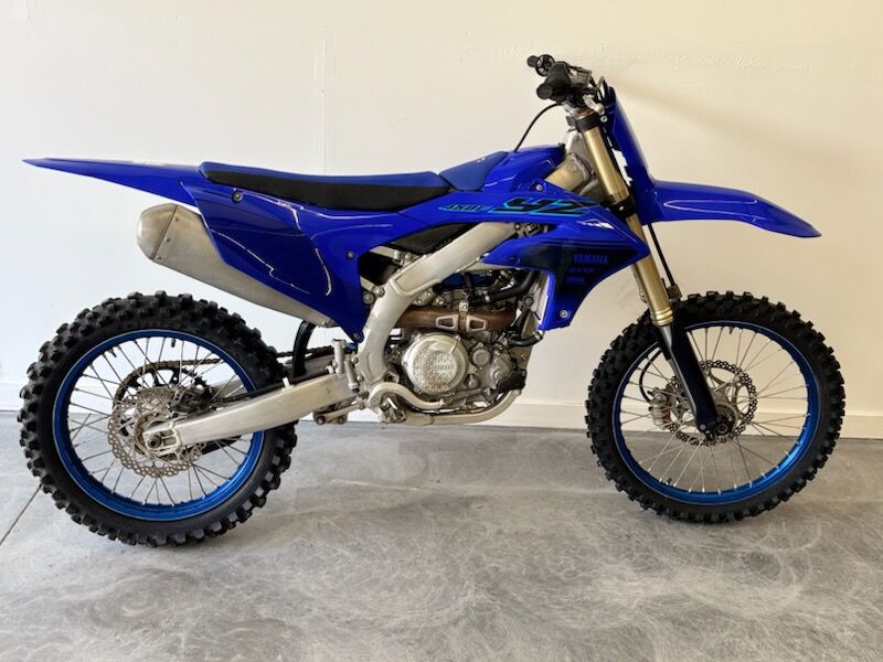 2024 Yamaha Yz450f in really good shape super clean!
