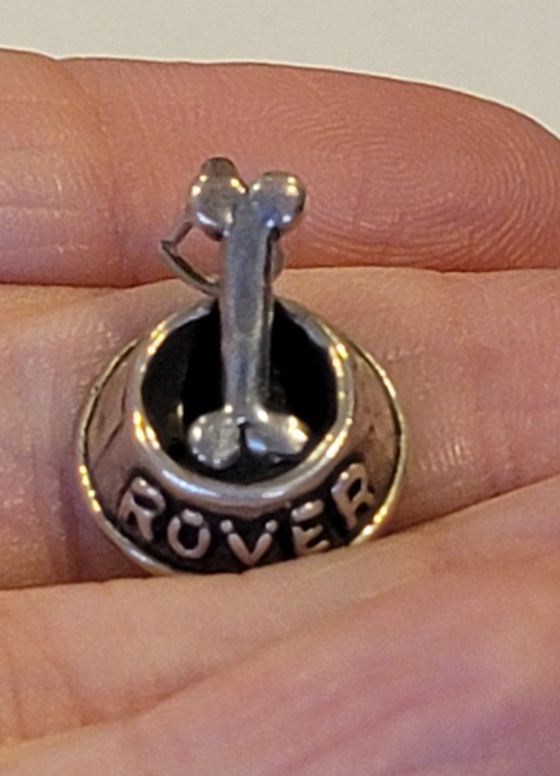 Main image 6