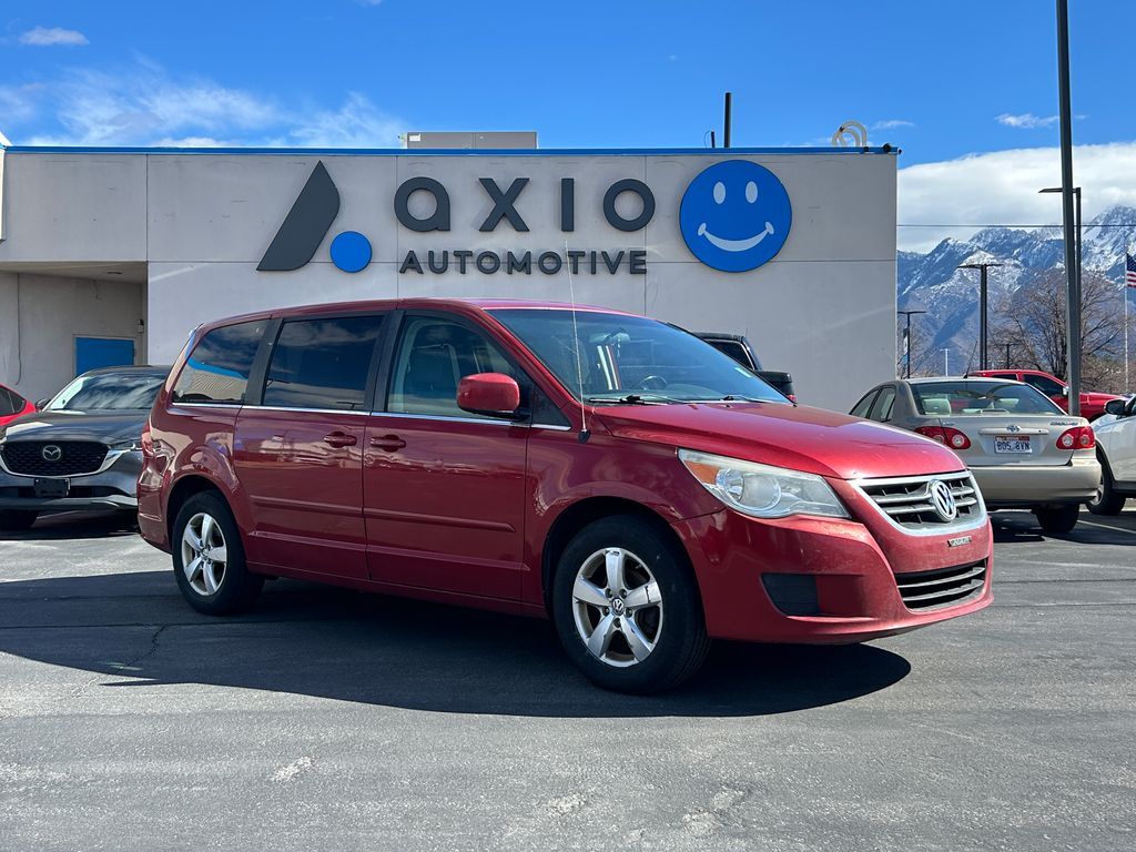 2009 Volkswagen Routan SE