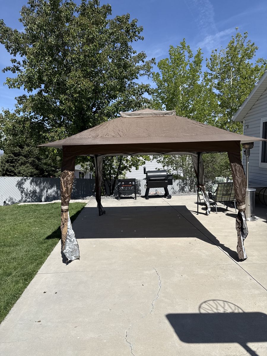 12x12 Pop-Up Gazebo - Great Condition!
