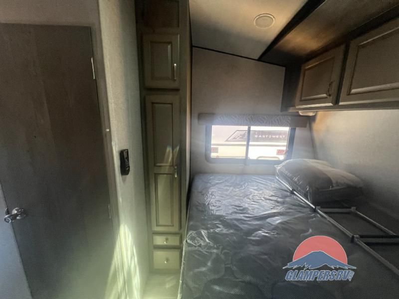 Main image 21