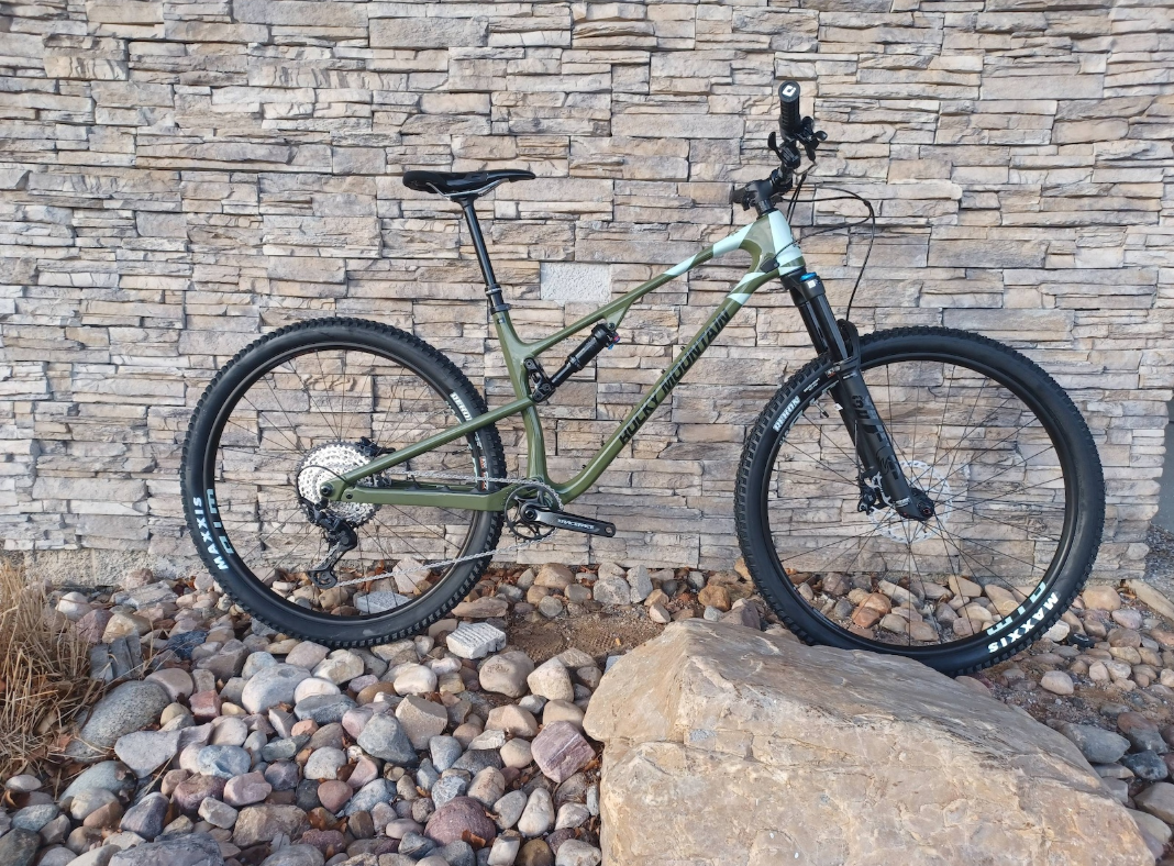 2023 Rocky Mountain Element Carbon 50 Medium, Large