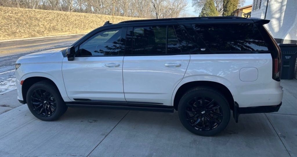 2024 Cadillac Escalade Sport