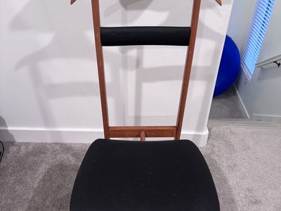 Vintage Fratelli Reguitti Italian Valet Chair Gentleman’s Stand Mid Century FR Italy