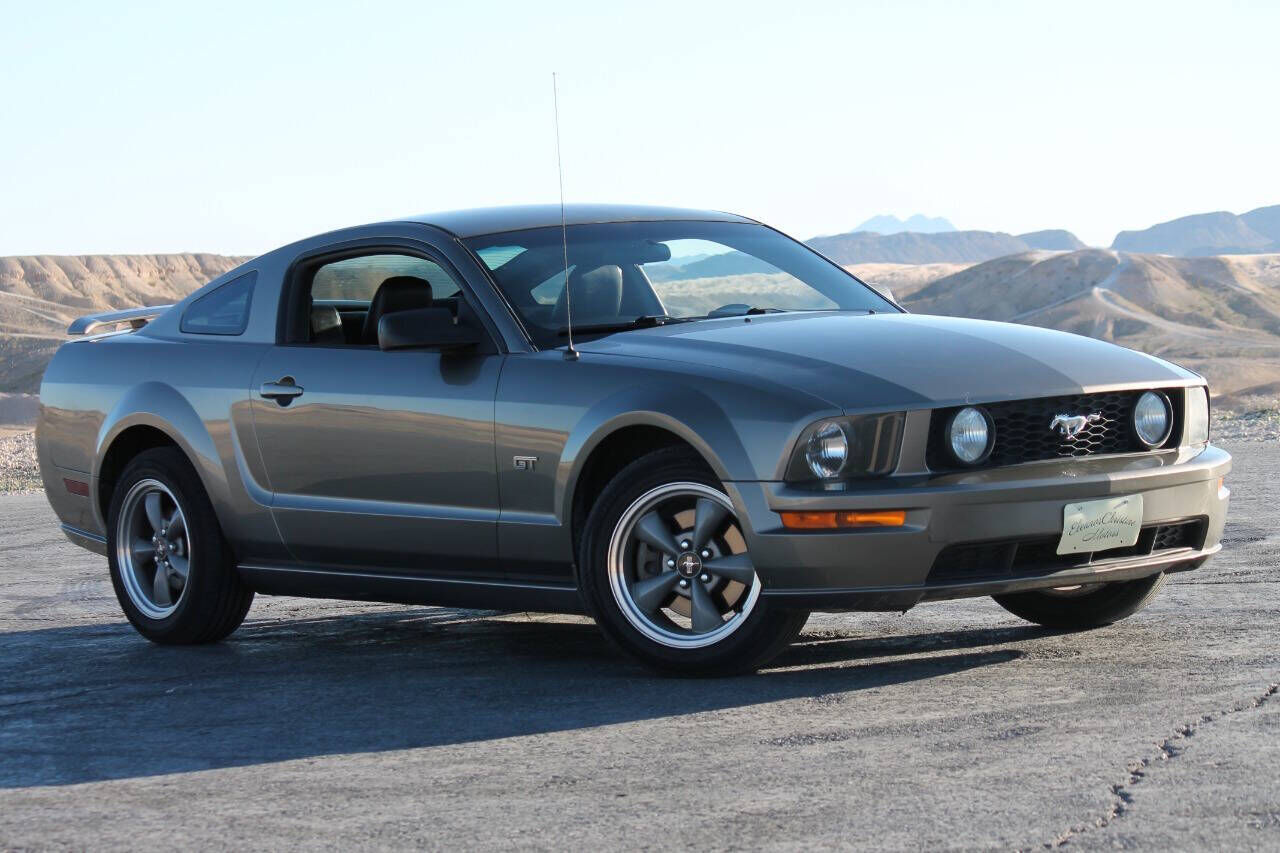 2005 FORD MUSTANG GT Premium