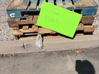 Free Wood Pallets - Great for Projects, Furniture, or Firewood