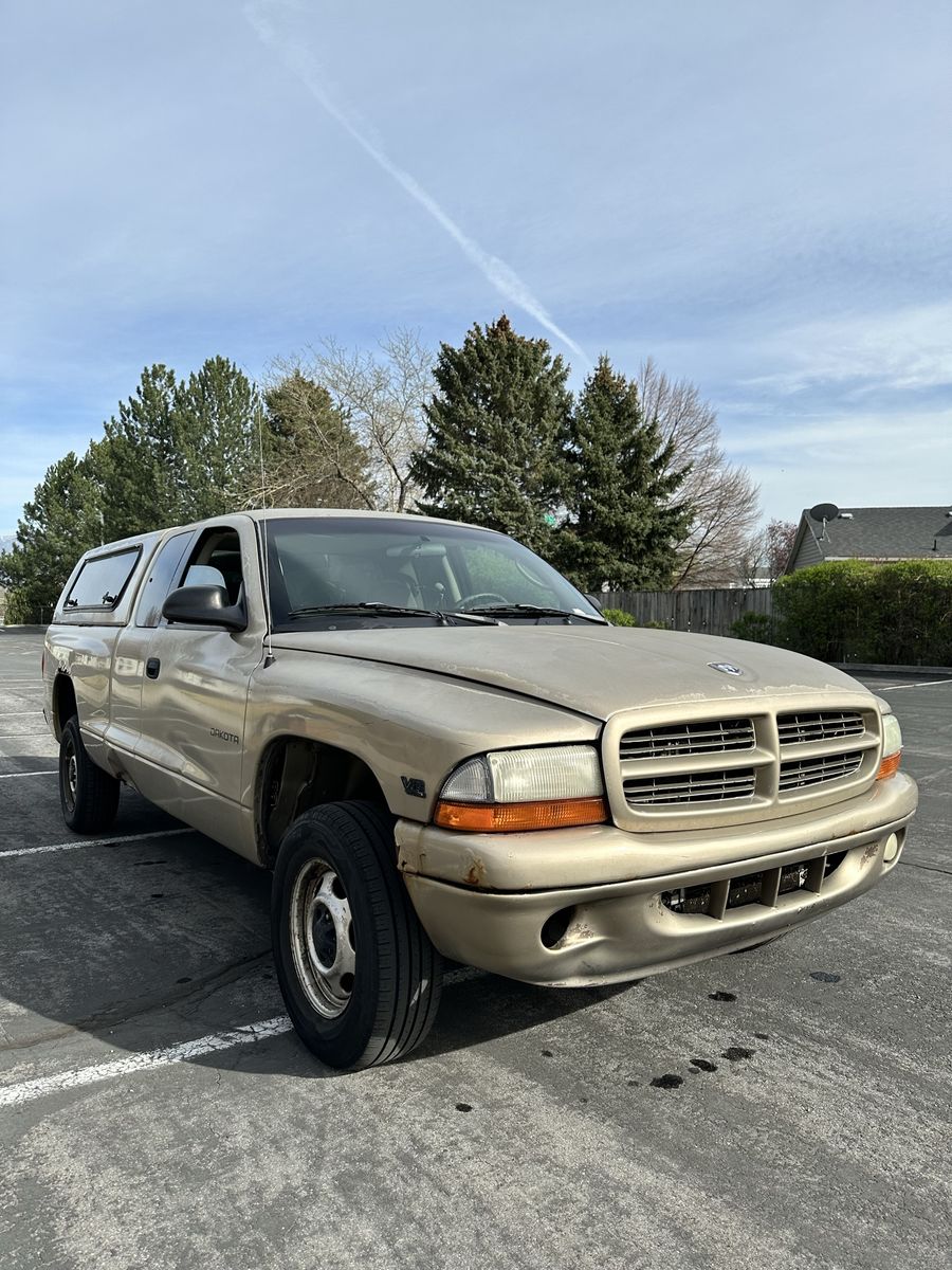 2002 DODGE DAKOTA SXT