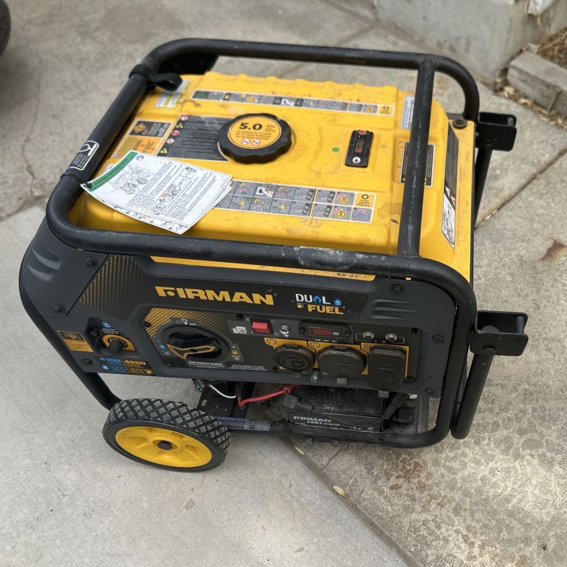 Firman Dual Fuel Portable Generator Wheels Yellow/Black