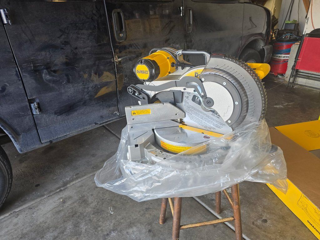 DeWalt DWS716 12" Double-Bevel Compound Miter Saw - New in Box