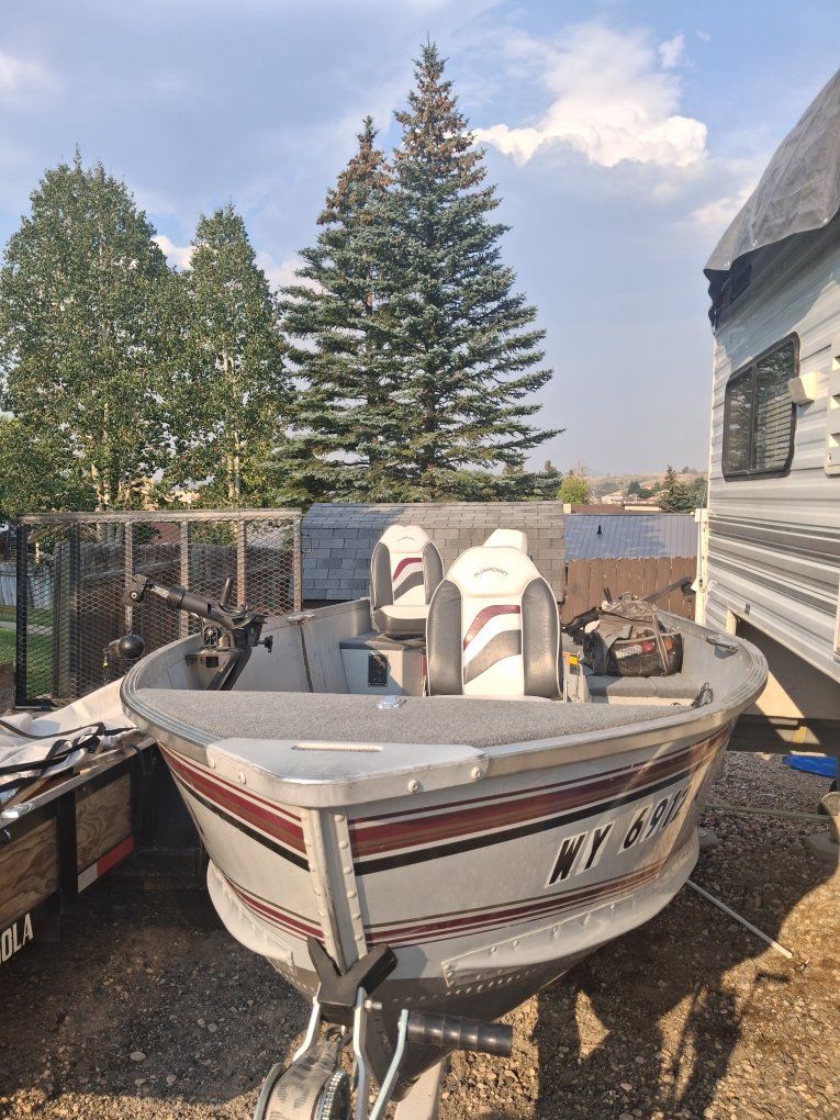 Alumacraft Fisherman 150 Aluminum Fishing Boat with Motor