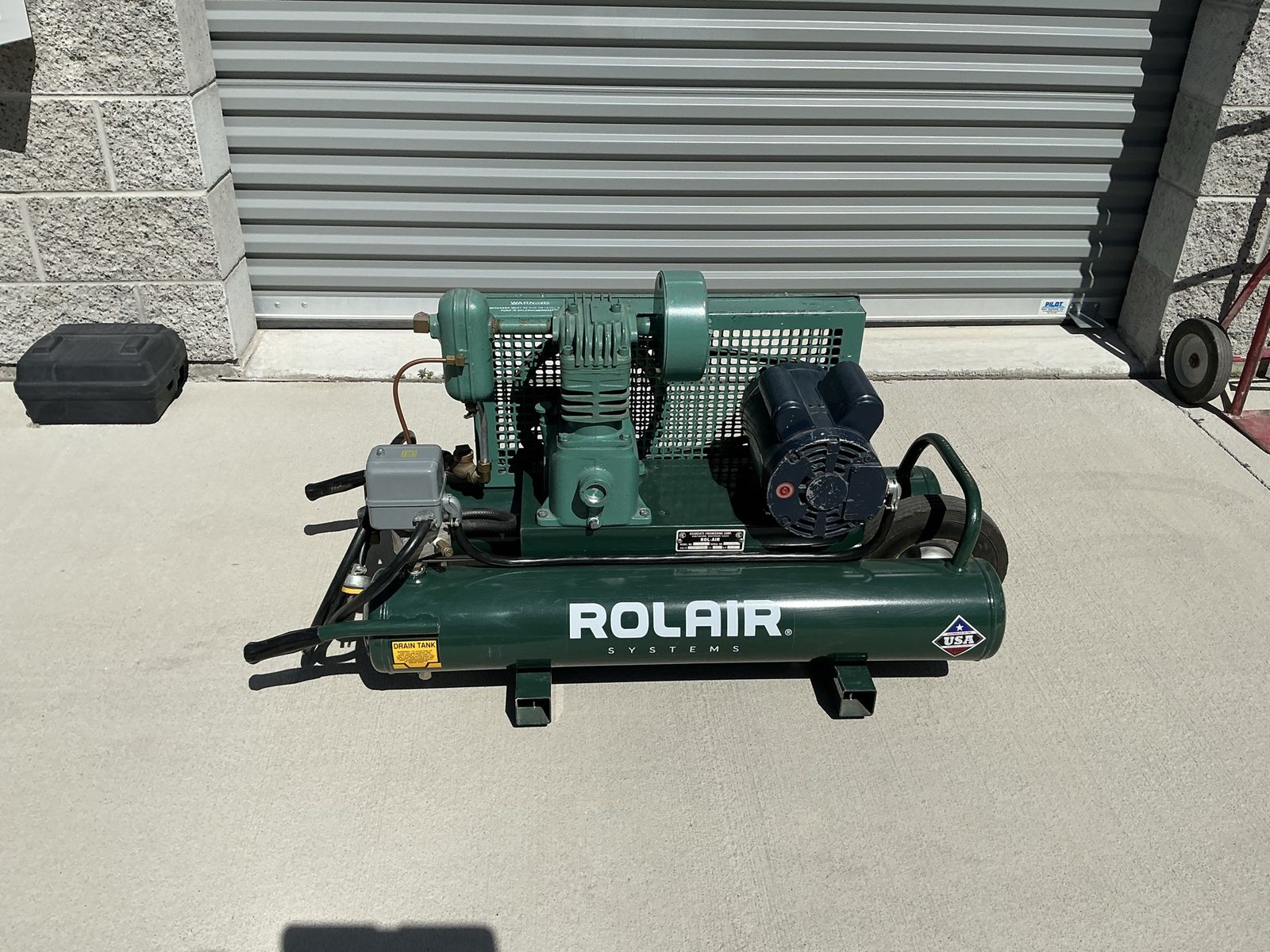 Rolair compressor