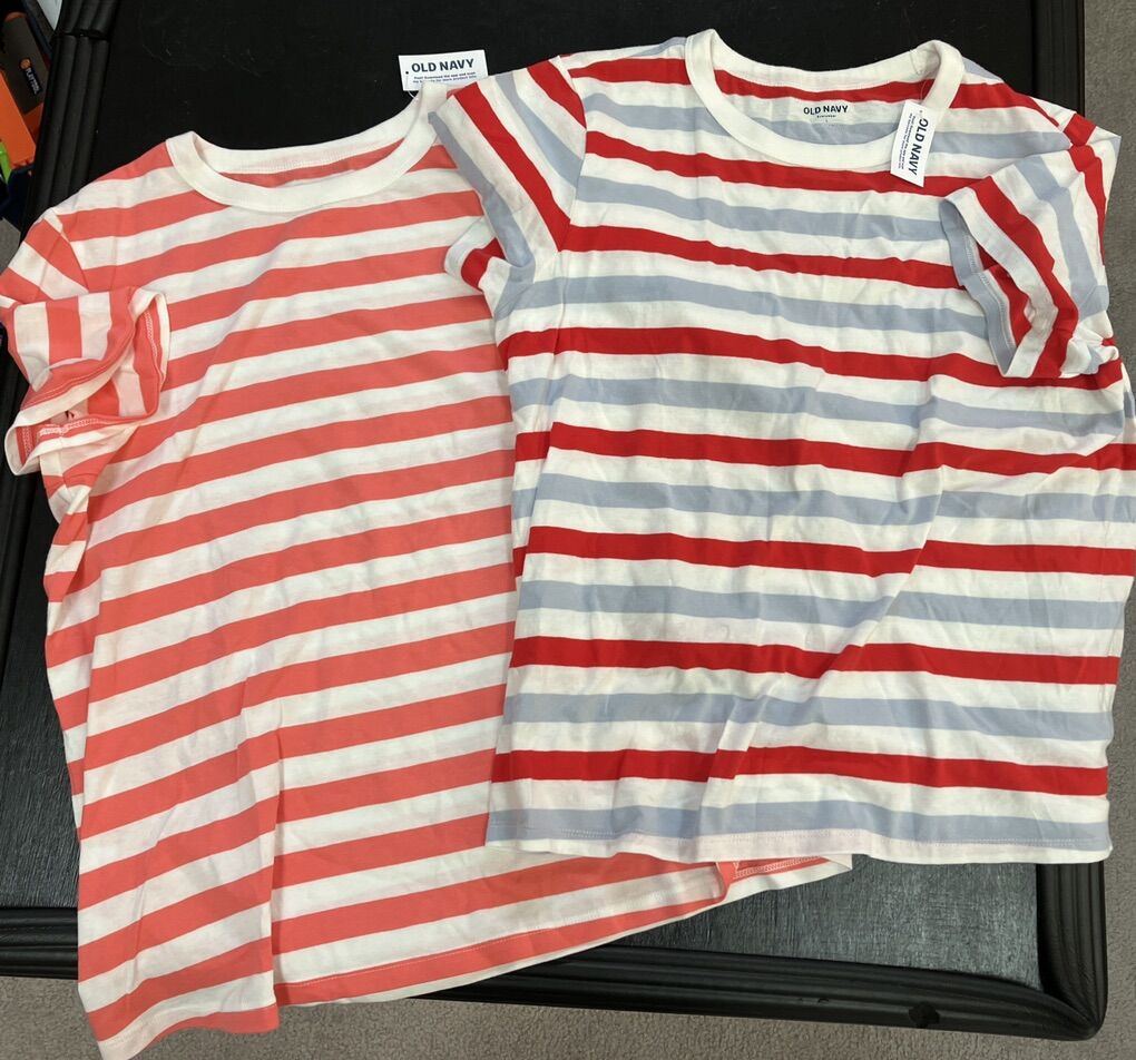Old Navy Womens T-shirts Size L New With Tags!