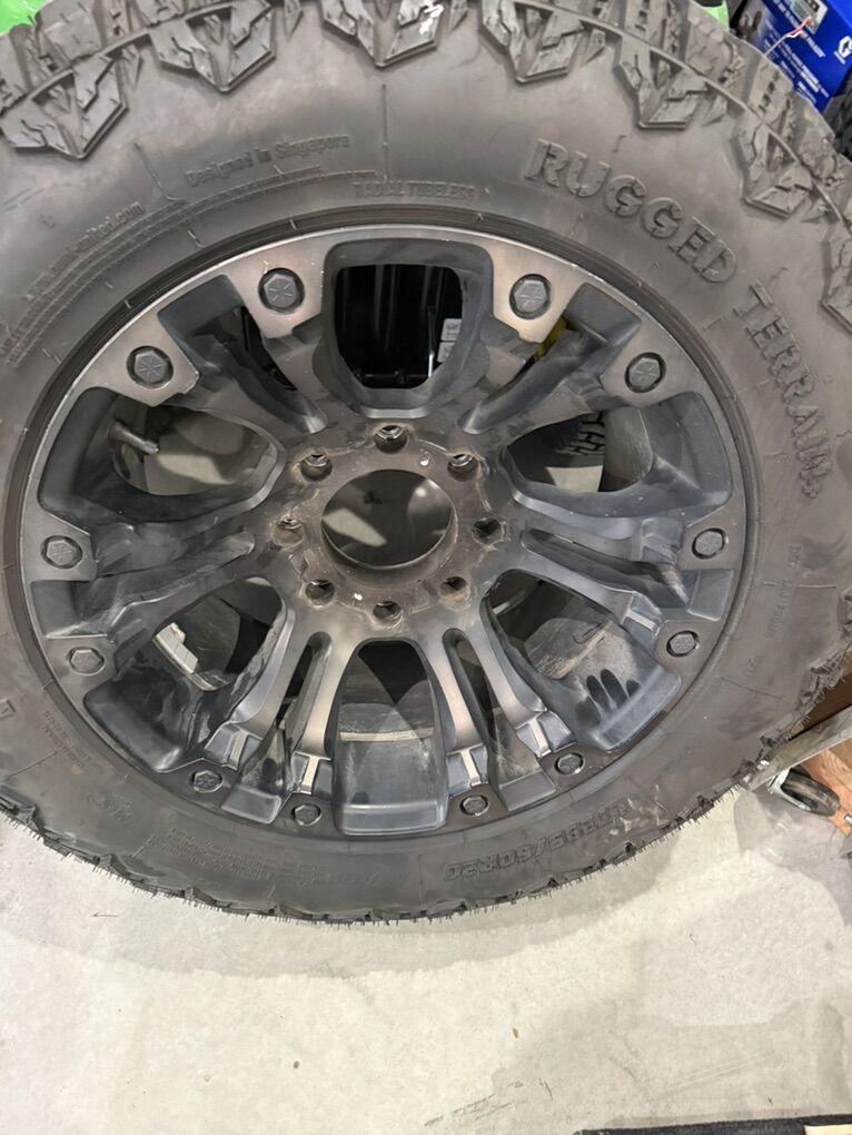 20x10 Fuel Vapors 295/60R20 Patriot R/Ts