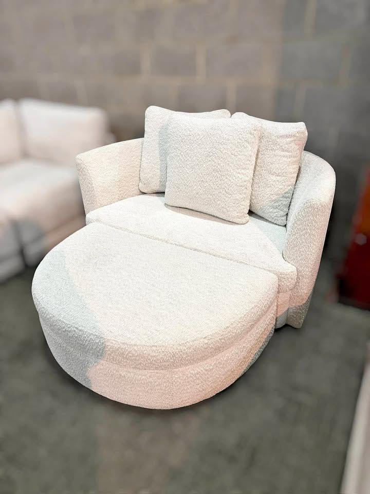Oversized Accent Chair + Storage Ottoman