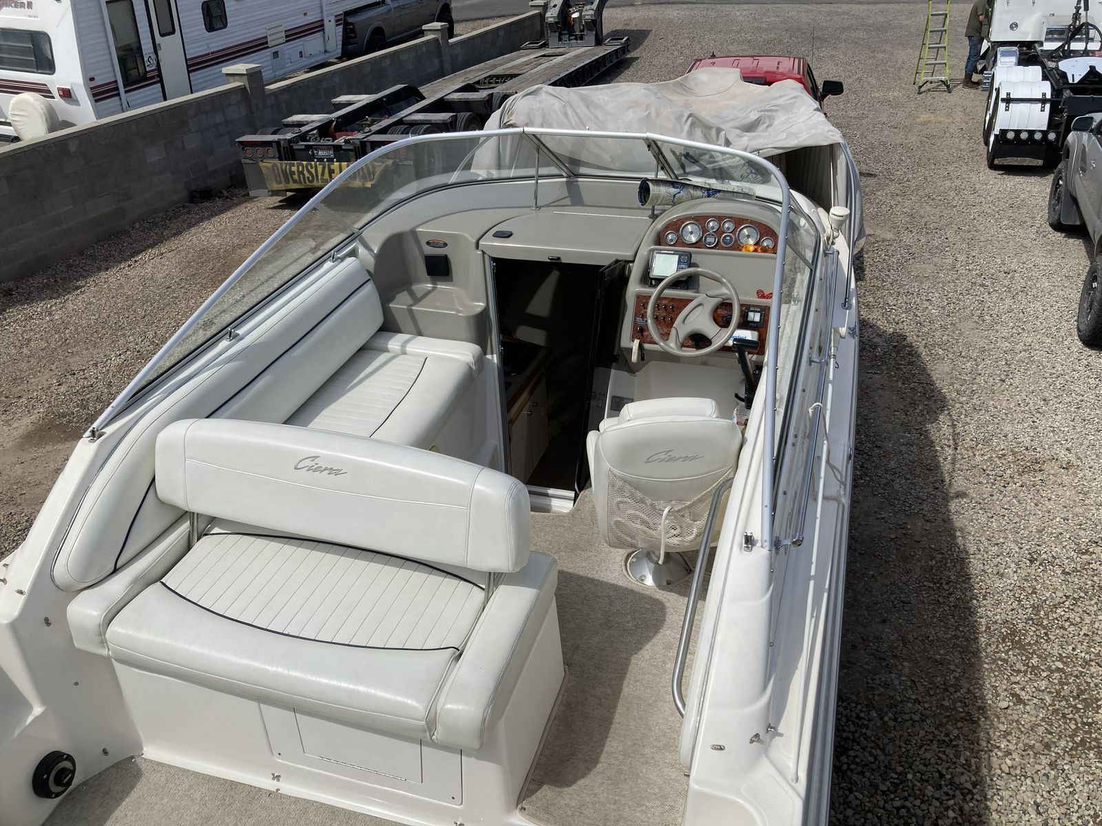 Main image 6