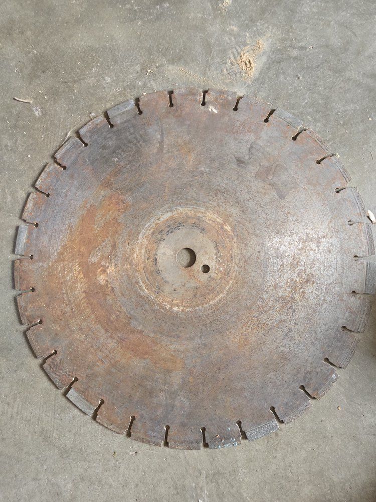 Large Segmented Diamond Circular Saw Blade for Concrete & Masonry