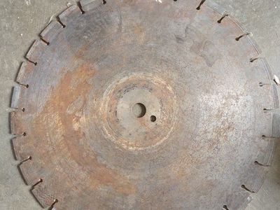 Large Segmented Diamond Circular Saw Blade for Concrete & Masonry