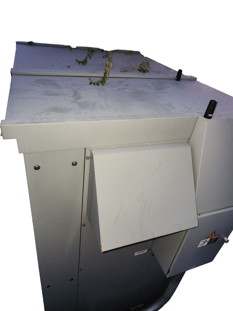 Main image 8