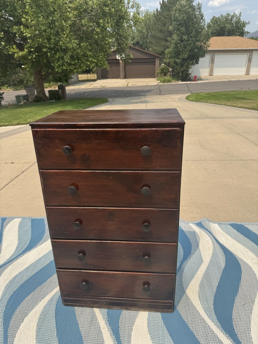 Wooden 5-Drawer Dresser/Chest - Dark Wood Finish