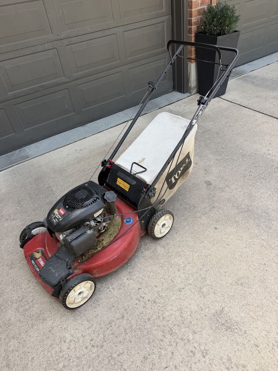 Toro Recycler 22" Self-Propelled Gas Mower with Kohler Engine, Mulching Bagging Side Discharge
