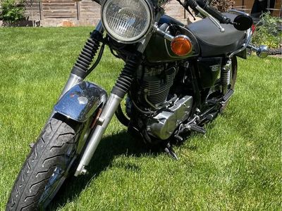 Yamaha SR400