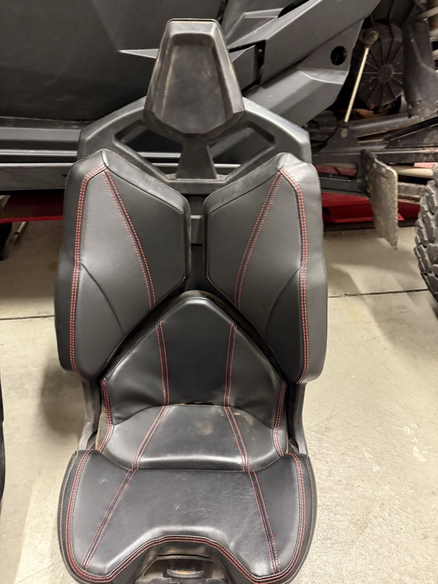 Main image 3