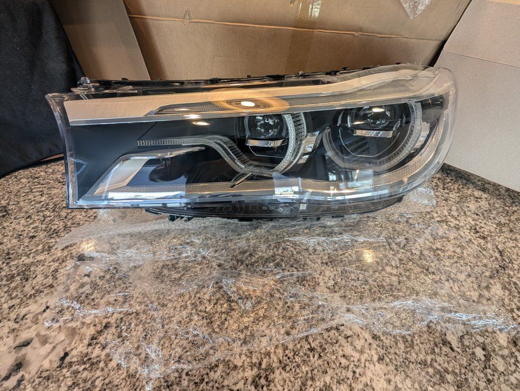 BMW G12 Headlight
