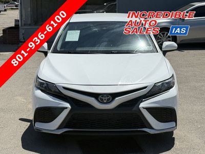 2021 Toyota Camry Hybrid SE