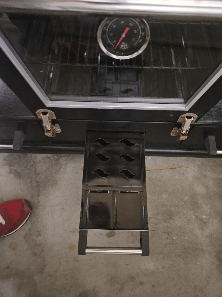 Main image 7